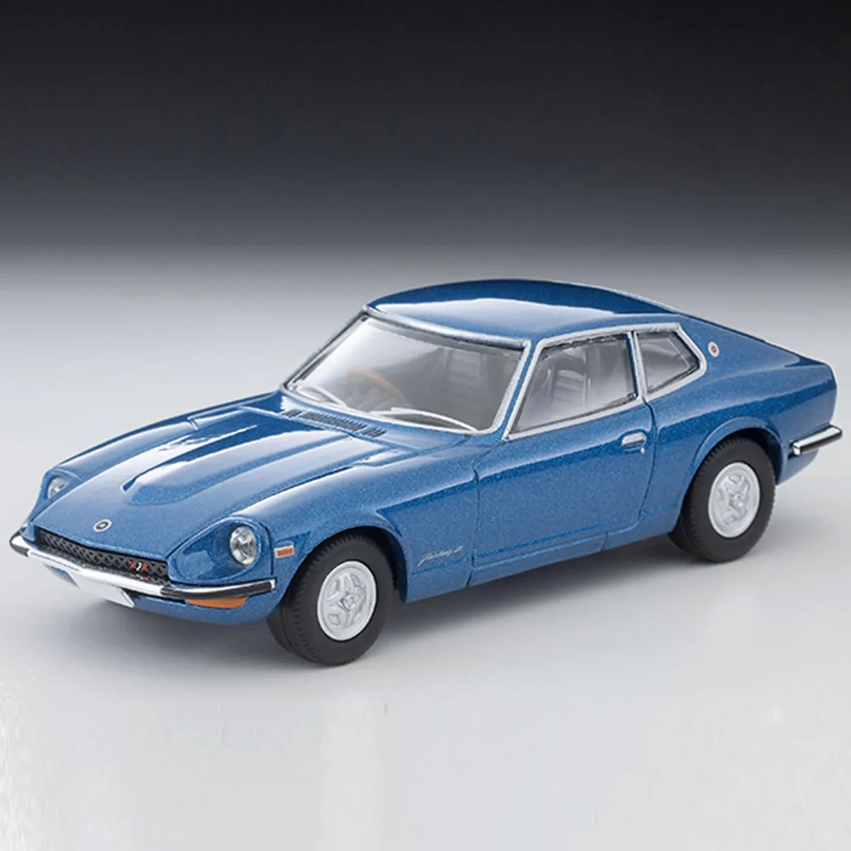 [ETA: 02/2026] (PRE-ORDER) TOMYTEC 4543736334316 LV-N41e 1977 Nissan Fairlady Z-T2by2(Blue) - Image 1