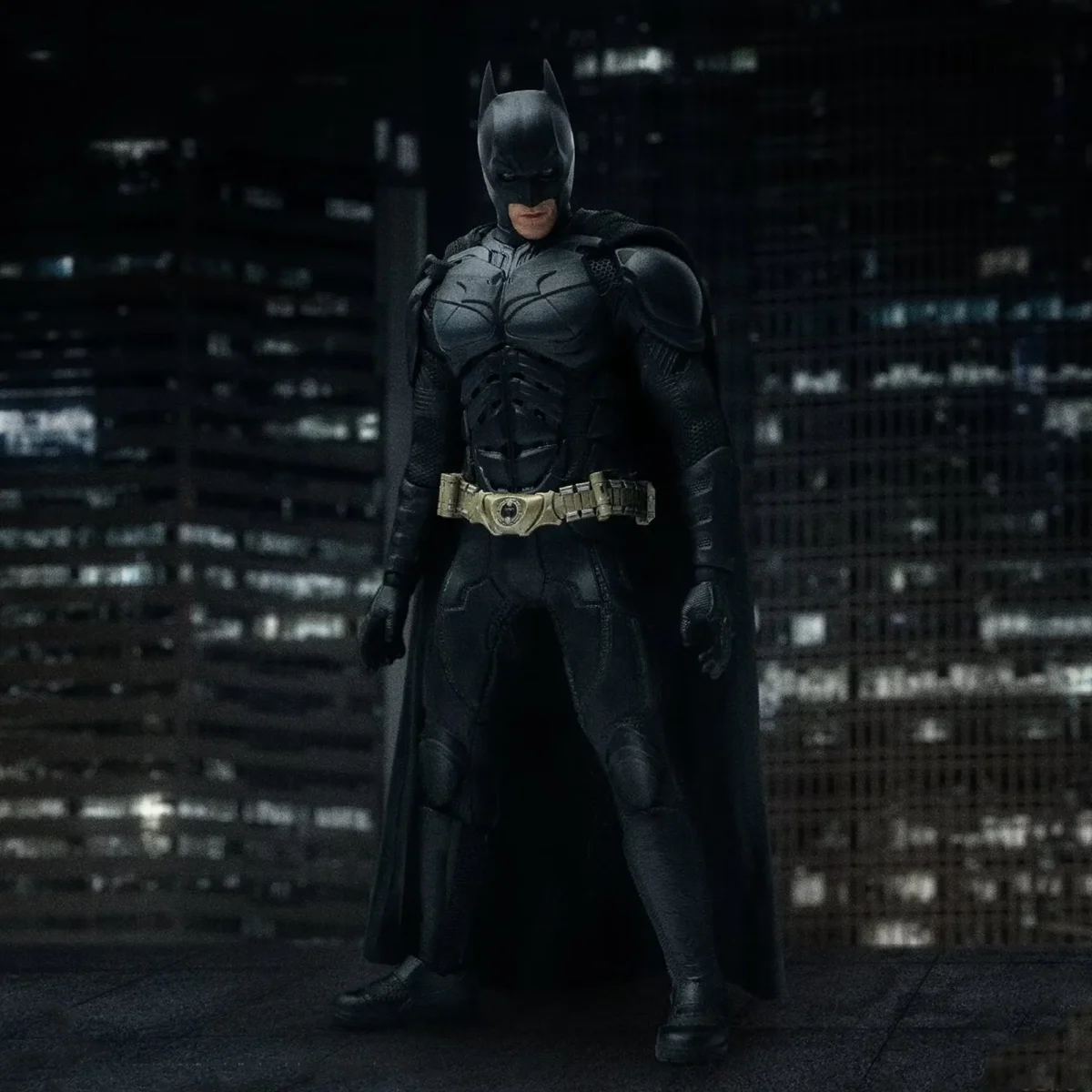 [ETA: Q3 2026] (PRE-ORDER) MEZCO MZ77481 One: 12 Collective The Dark Knight Batman - Image 1